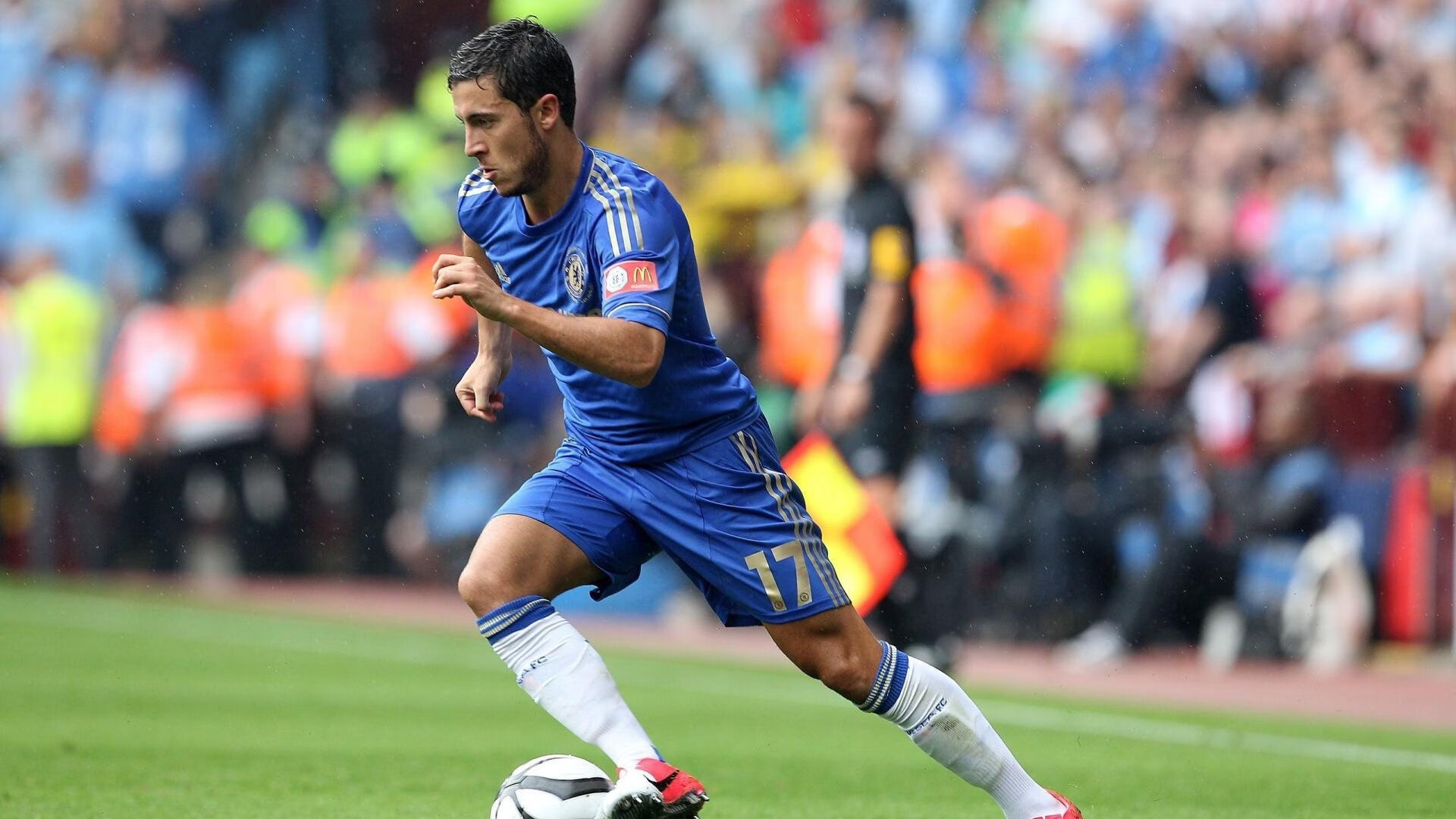 田径赛事吸引更多观众关注